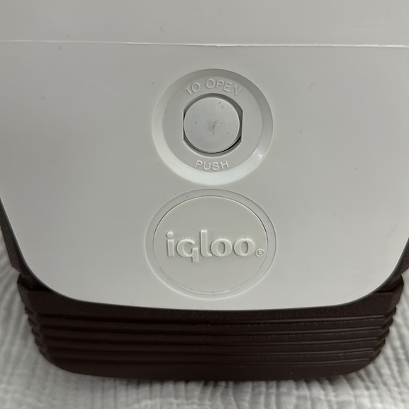 Cooler - Picture 2 of 4